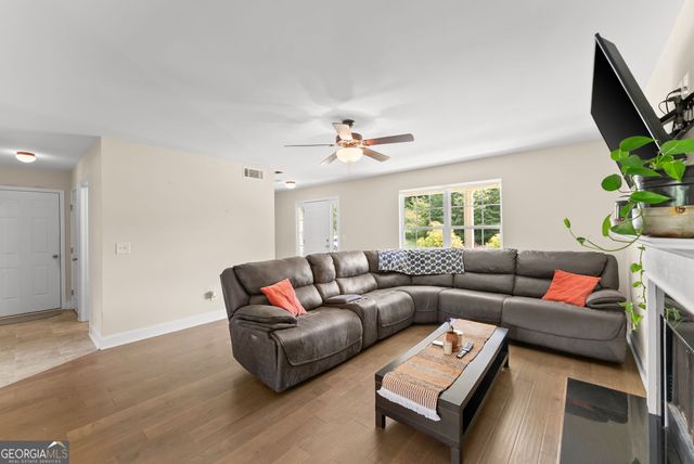 5442 Stepstone Way, Gainesville, GA 30506