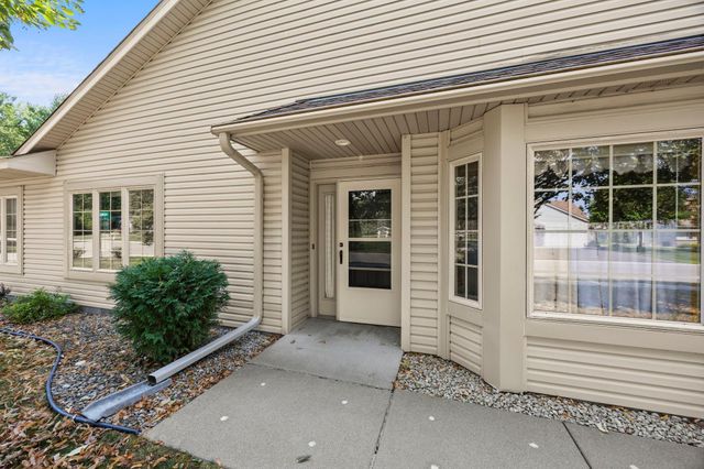 2994 Pitrina Way, Little Canada, MN 55117
