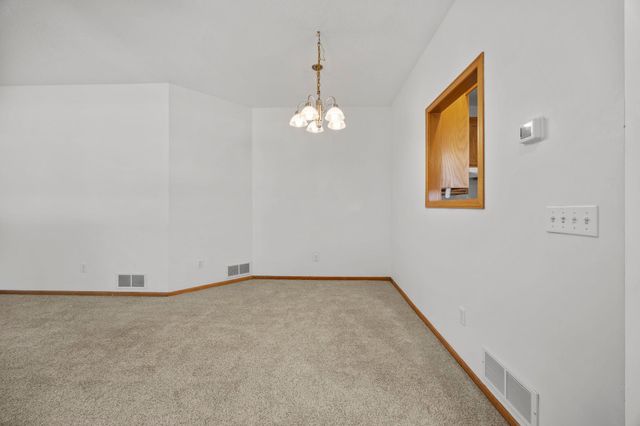 2994 Pitrina Way, Little Canada, MN 55117