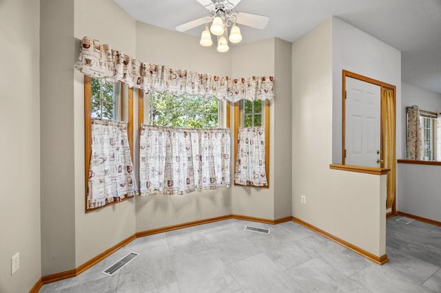 2994 Pitrina Way, Little Canada, MN 55117