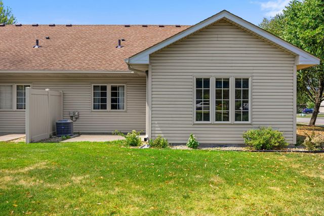 2994 Pitrina Way, Little Canada, MN 55117