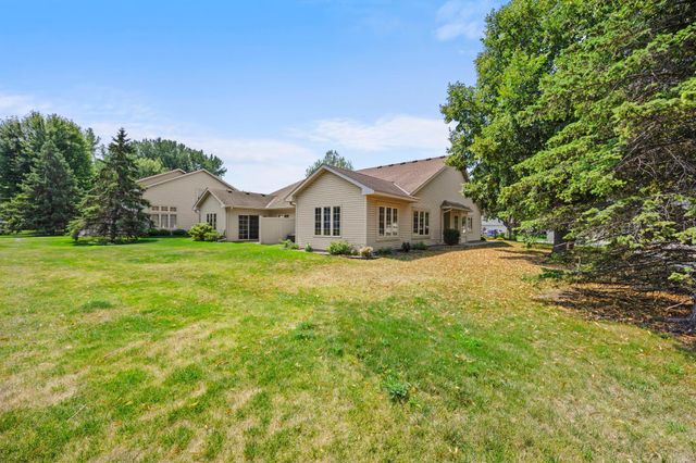 2994 Pitrina Way, Little Canada, MN 55117
