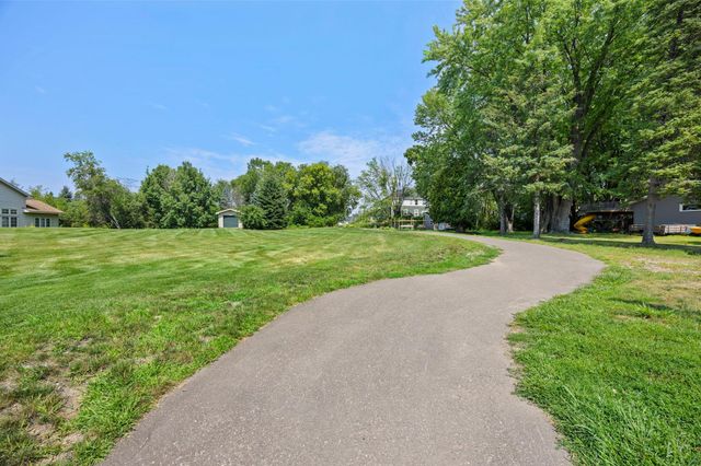 2994 Pitrina Way, Little Canada, MN 55117