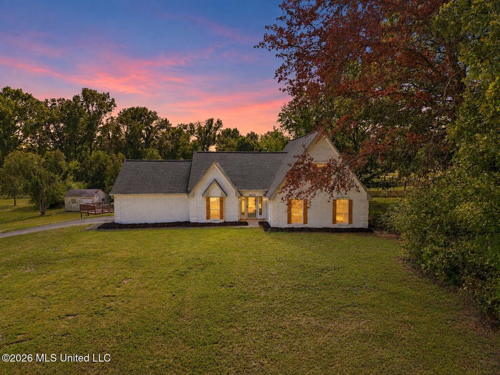 1655 Thousand Oaks Drive, Hernando, MS 38632 — exterior