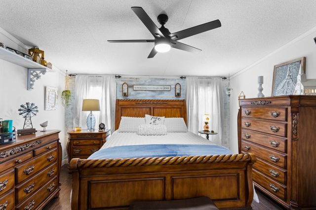 1892 Preacher Holt Rd, Mount Pleasant, TN 38474