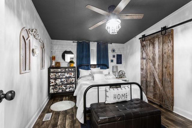 1892 Preacher Holt Rd, Mount Pleasant, TN 38474