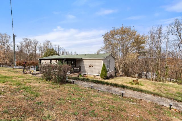 1892 Preacher Holt Rd, Mount Pleasant, TN 38474