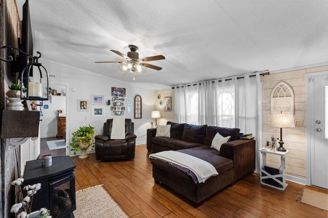 1892 Preacher Holt Rd, Mount Pleasant, TN 38474