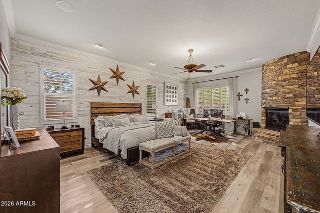 2408 W BAJADA Road, Phoenix, AZ 85085