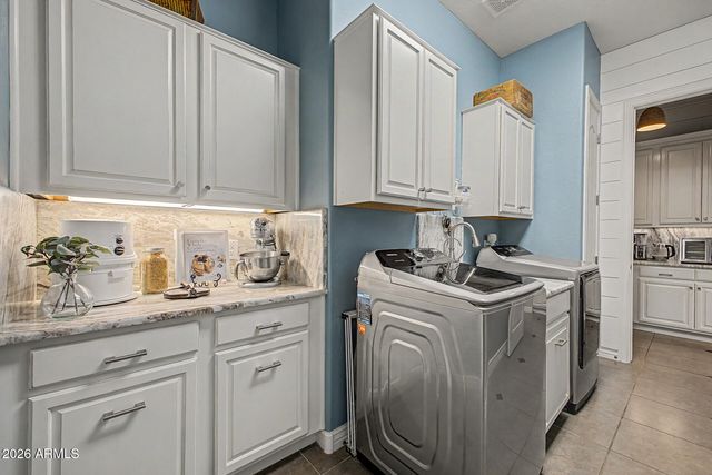 2408 W BAJADA Road, Phoenix, AZ 85085