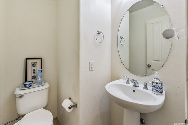 91-1033 Kaipalaoa Street 1402, Ewa Beach, HI 96706