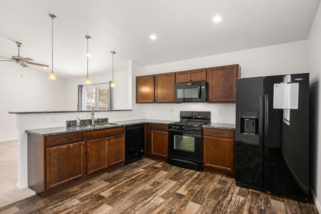 210 Station Hill Street, Comstock Twp, MI 49053