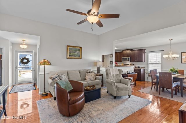 4266 Cherry Laurel Drive SE, Southport, NC 28461