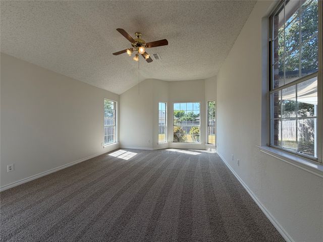 2915 Olympia Drive, Grand Prairie, TX 75052