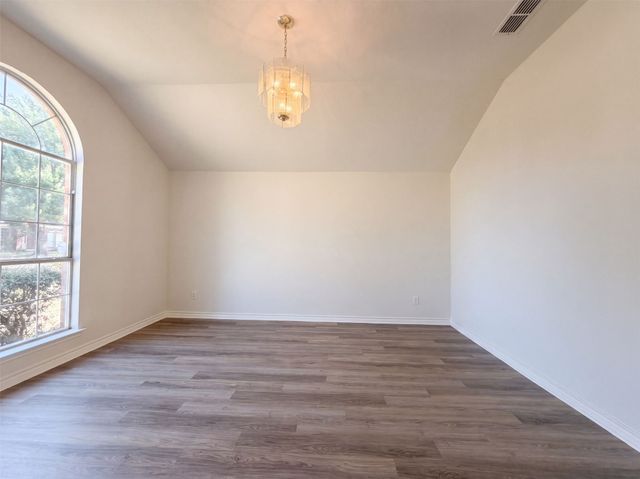 2915 Olympia Drive, Grand Prairie, TX 75052