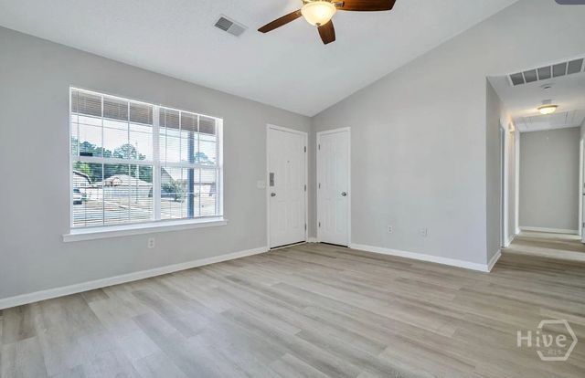 110 W Kenny Drive, Hinesville, GA 31313