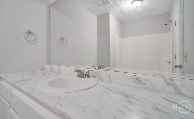110 W Kenny Drive, Hinesville, GA 31313