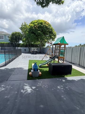 15042 SW 149th St, Miami, FL 33196