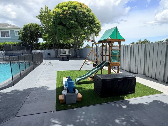 15042 SW 149th St, Miami, FL 33196