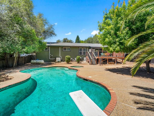 3591 Cambridge Rd, Cameron Park, CA 95682