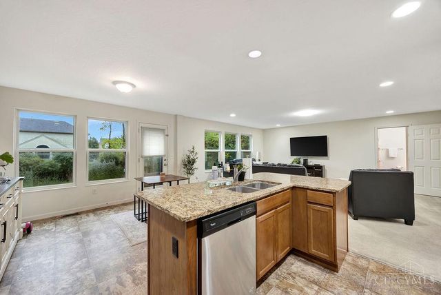 723 Grande Oaks Drive, Hamilton Twp, OH 45152