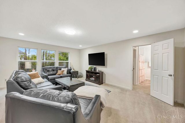 723 Grande Oaks Drive, Hamilton Twp, OH 45152