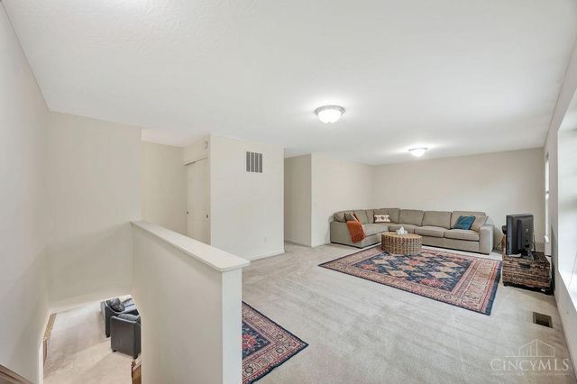 723 Grande Oaks Drive, Hamilton Twp, OH 45152