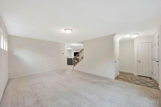 723 Grande Oaks Drive, Hamilton Twp, OH 45152