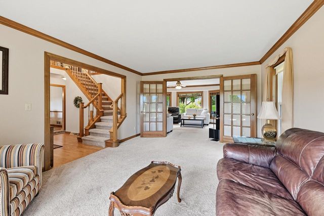 945 Gray Fox DRIVE, Brookfield, WI 53045