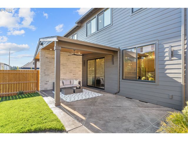 14886 Pomidor Pl, Oregon City, OR 97045