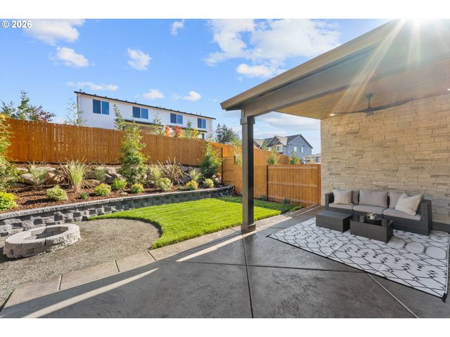 14886 Pomidor Pl, Oregon City, OR 97045