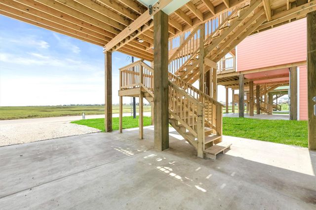 234 Bay Avenue, Surfside Beach, TX 77541