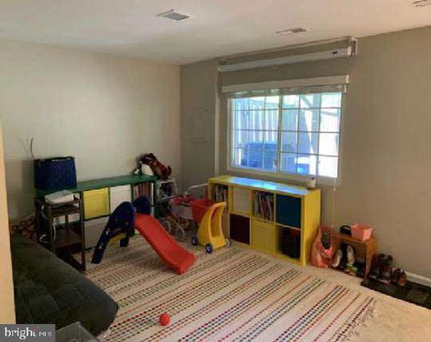 2124 GLENN SPRING CT, Falls Church, VA 22043