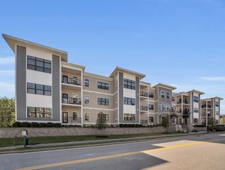 55 Pointe Pl Unit 208, Dover, NH 03820