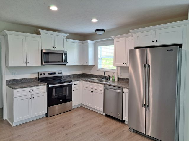 1296 Coosie Branch Rd, Cornersville, TN 37047