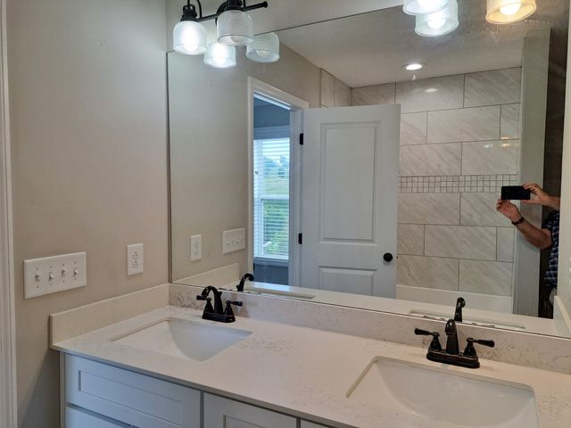 1296 Coosie Branch Rd, Cornersville, TN 37047