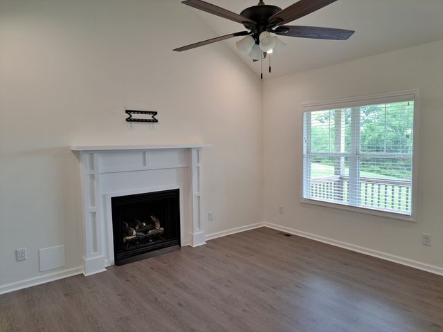 1296 Coosie Branch Rd, Cornersville, TN 37047