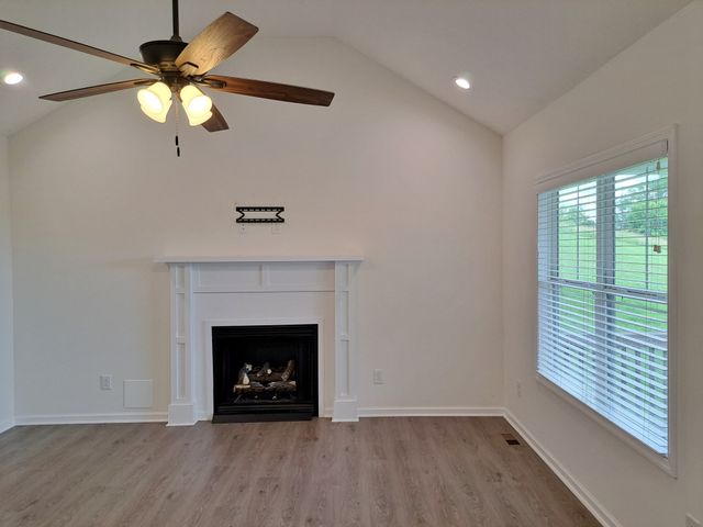 1296 Coosie Branch Rd, Cornersville, TN 37047