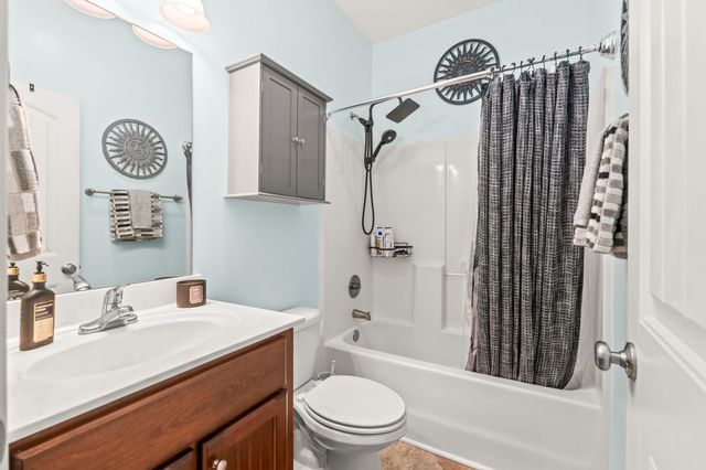 205 Maple Oak Dr., Conway, SC 29526