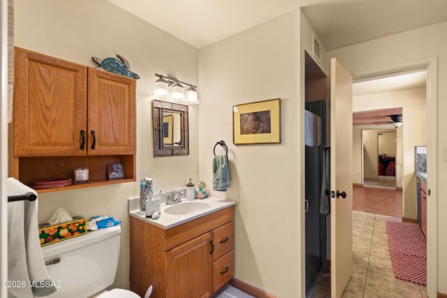 177 N Abrego Drive, Green Valley, AZ 85614