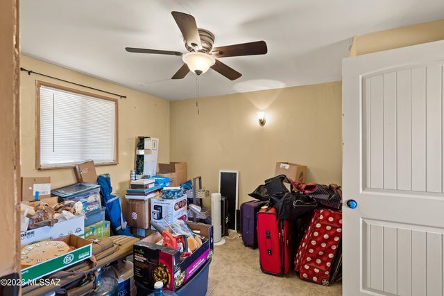 177 N Abrego Drive, Green Valley, AZ 85614