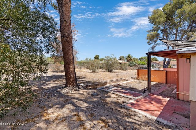 177 N Abrego Drive, Green Valley, AZ 85614