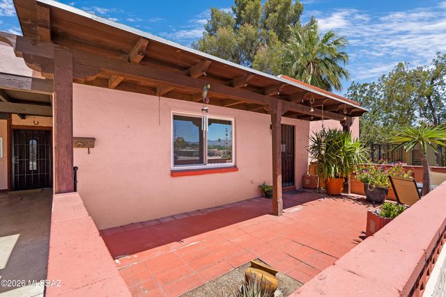 177 N Abrego Drive, Green Valley, AZ 85614