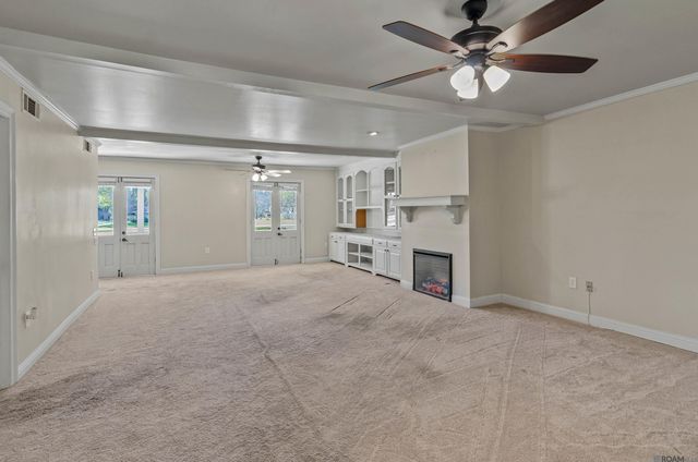 8103 Belle Helene Dr, Denham Springs, LA 70726