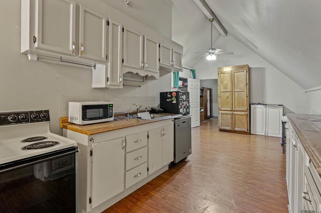 8103 Belle Helene Dr, Denham Springs, LA 70726