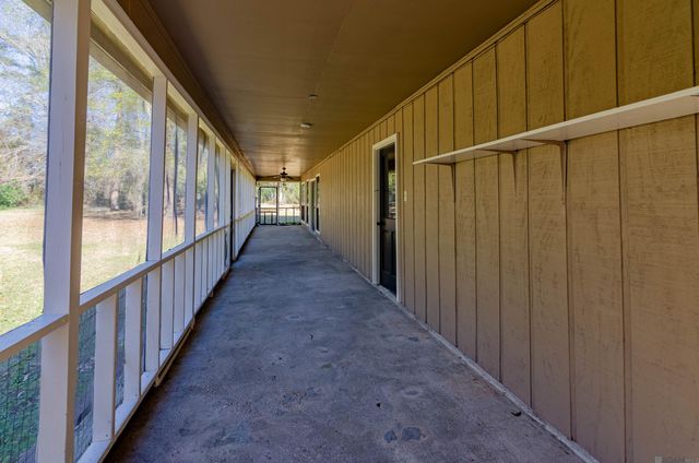 8103 Belle Helene Dr, Denham Springs, LA 70726