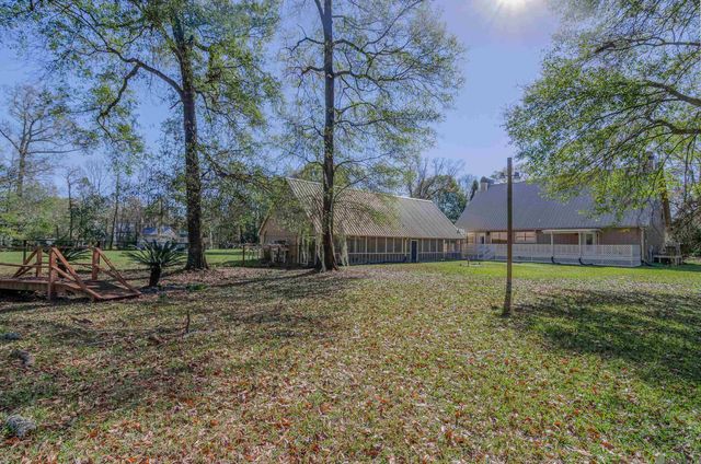 8103 Belle Helene Dr, Denham Springs, LA 70726