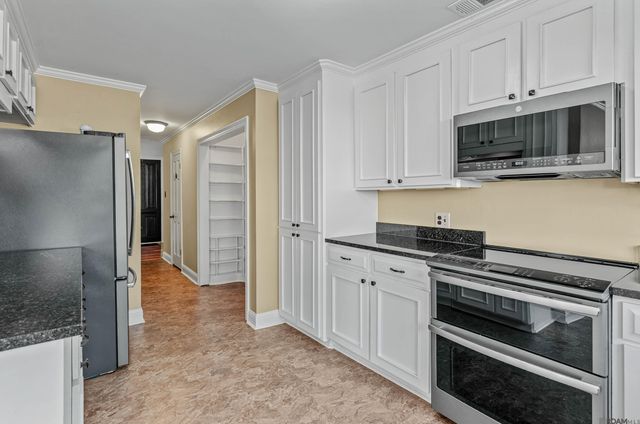 8103 Belle Helene Dr, Denham Springs, LA 70726