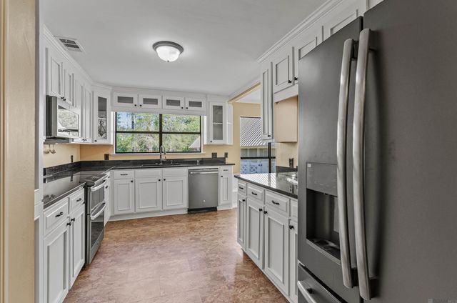 8103 Belle Helene Dr, Denham Springs, LA 70726