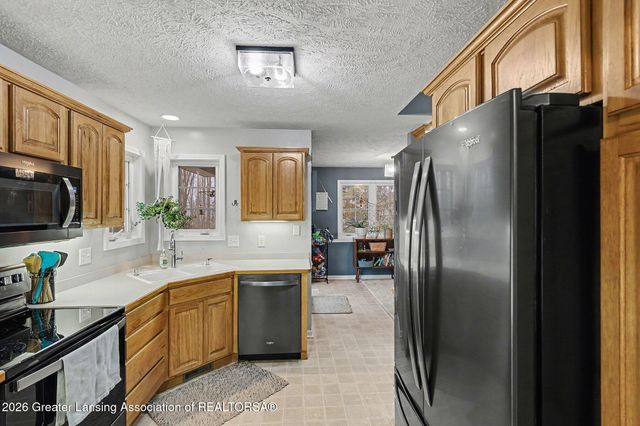 10285 River Rock Road, Dimondale, MI 48821